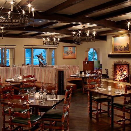 The Inn At Indian Village 外观 照片 Interior of the restaurant