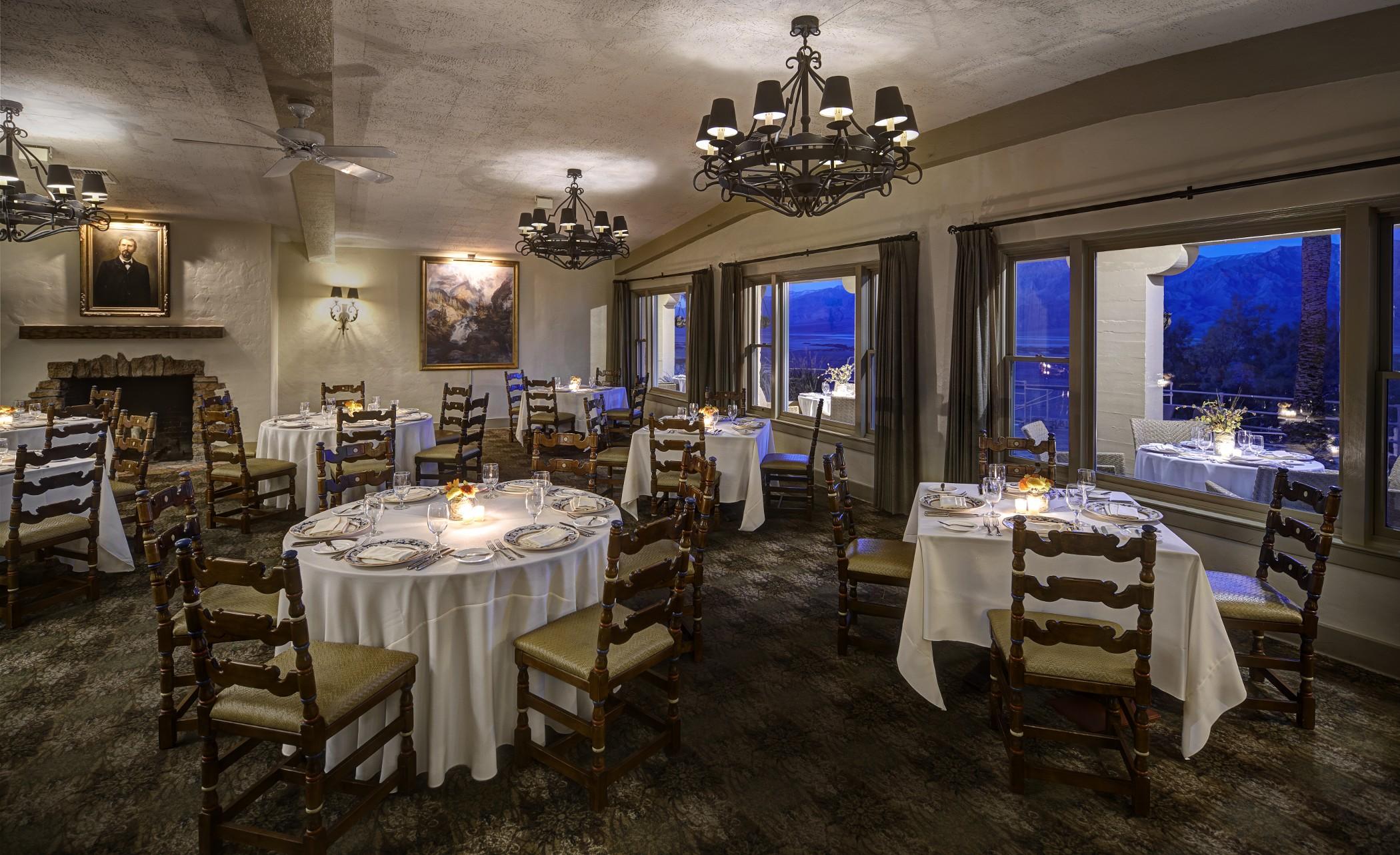 The Inn At Indian Village 外观 照片 The dining room at the Hotel Jerome